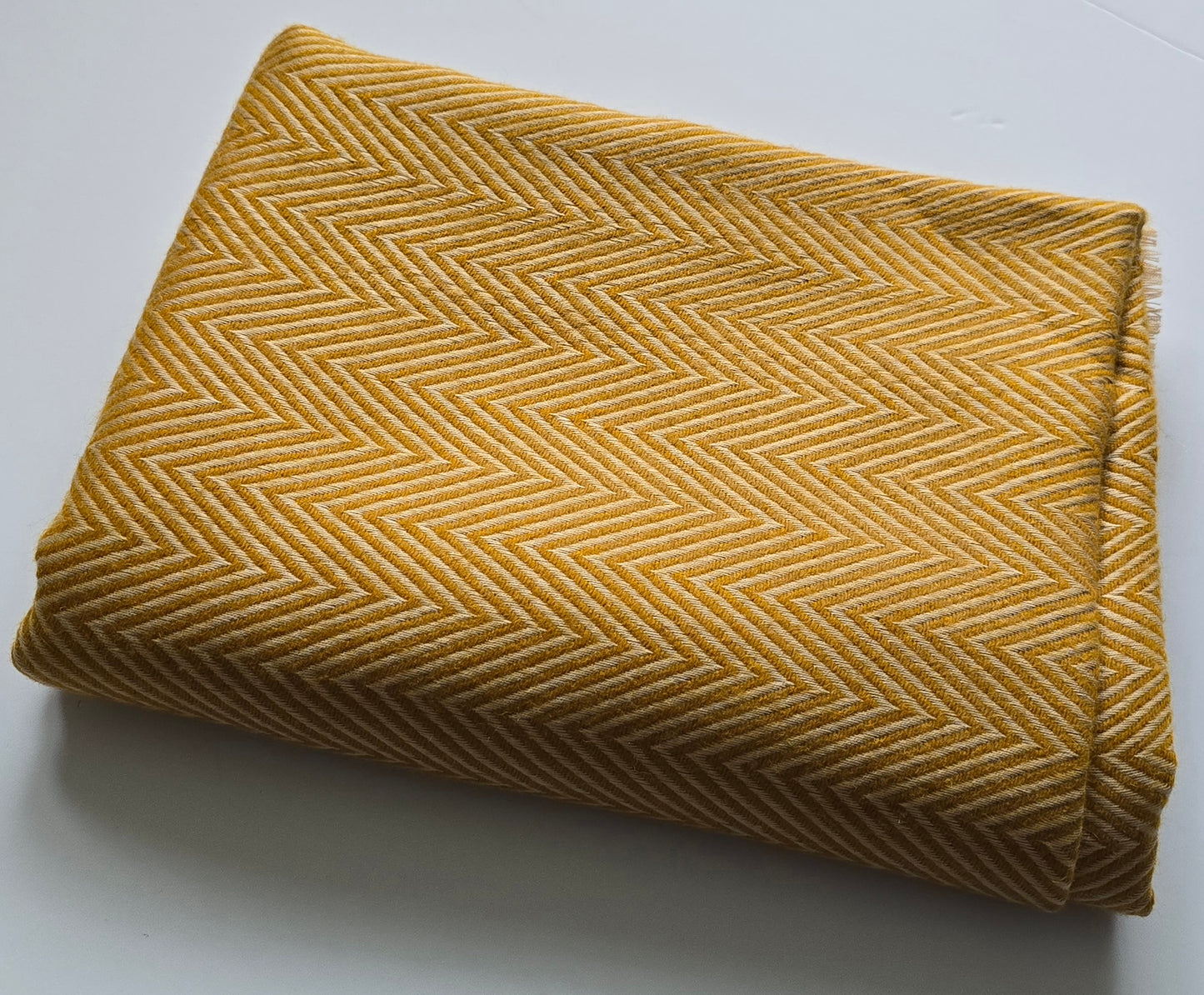 2-Ply Cashmere Zig Zag Stole